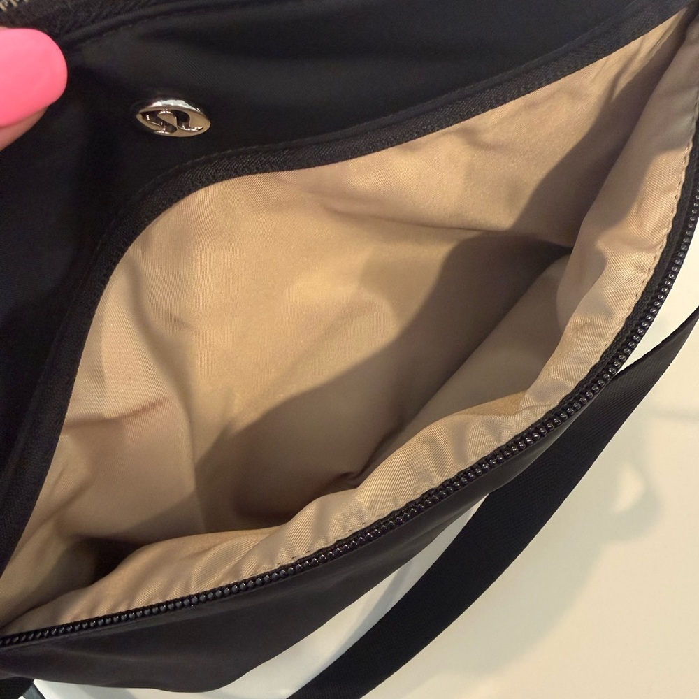 lululemon athletica Black Messenger Bag - Picture 5 of 5